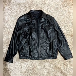 Vintage Men's John Ashford Black Leather Bomber Jacket, Size L